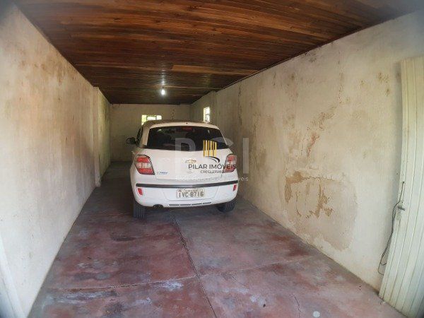 Casa para Venda - 252m², 3 dormitórios, 2 vagas - Belém Novo