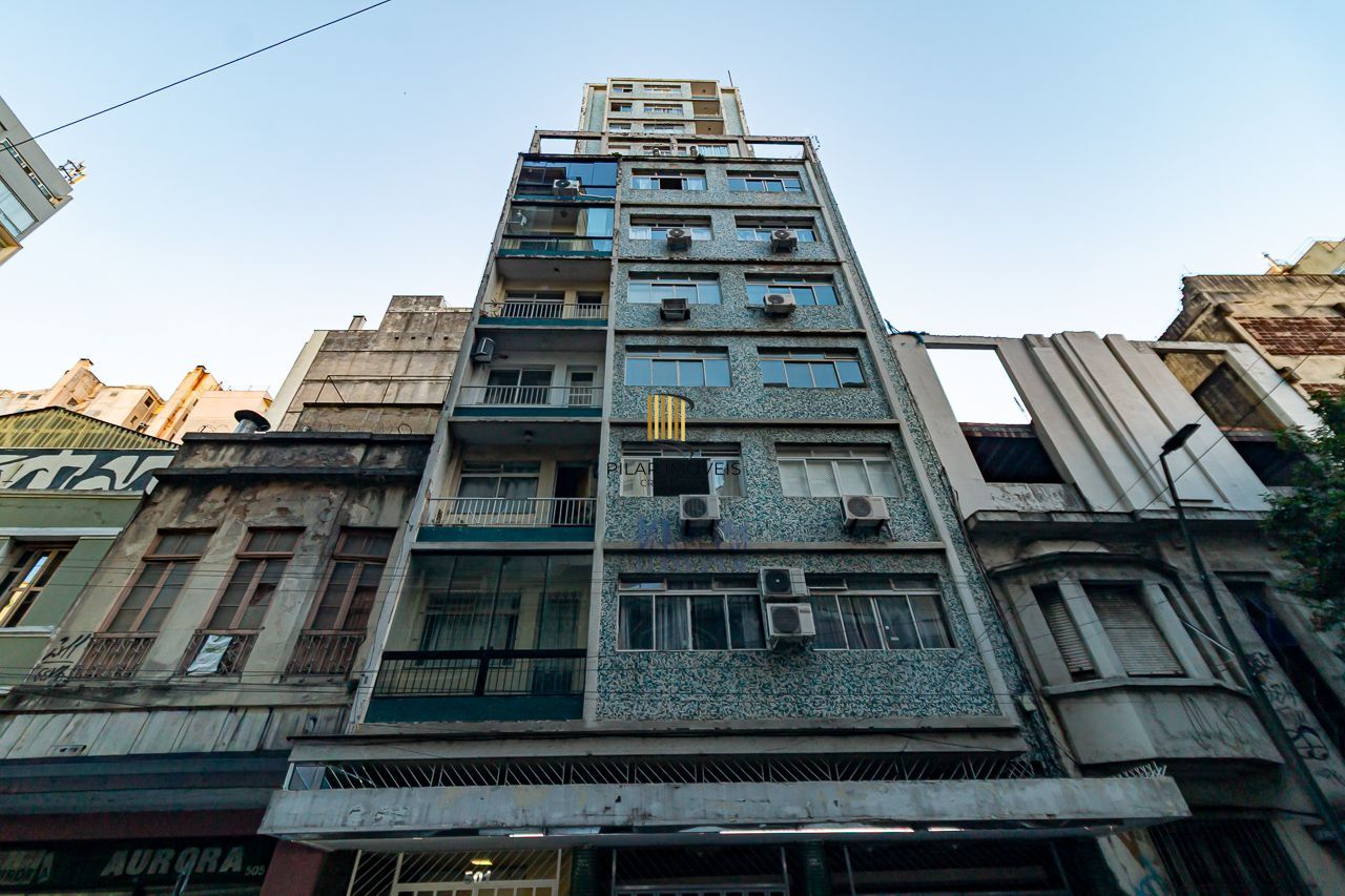 APARTAMENTO À VENDA NO CENTRO HISTÓRICO COM 3 DORMITÓRIOS