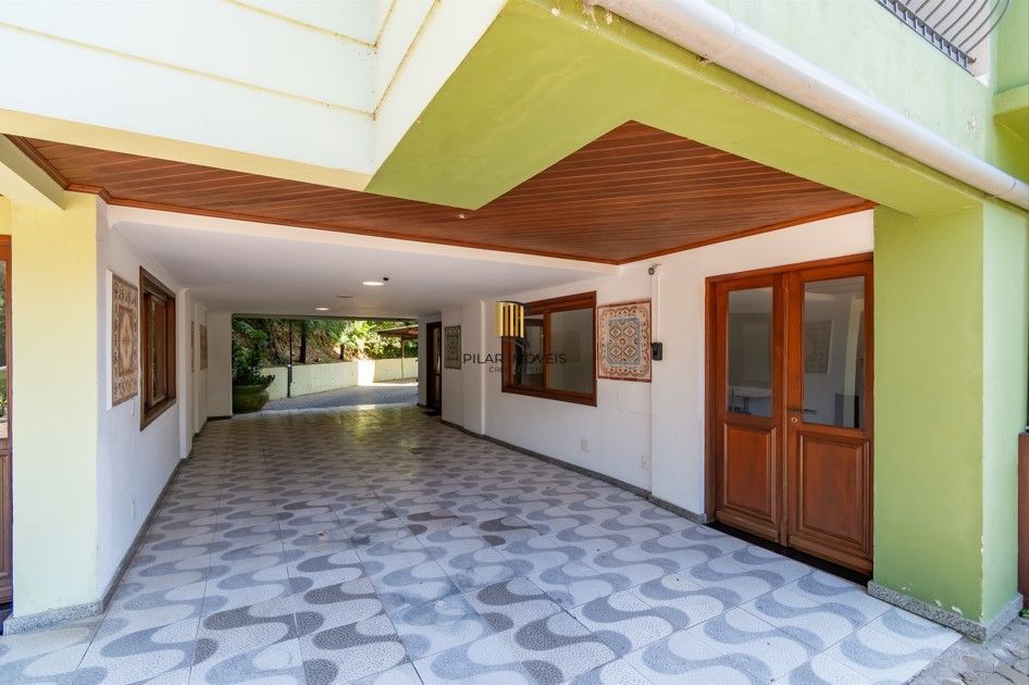 AP 3 dorm. (1 suíte hidro, 1 demi-suíte), 1 vaga. B. Jardim dos Ipês, Gramado.