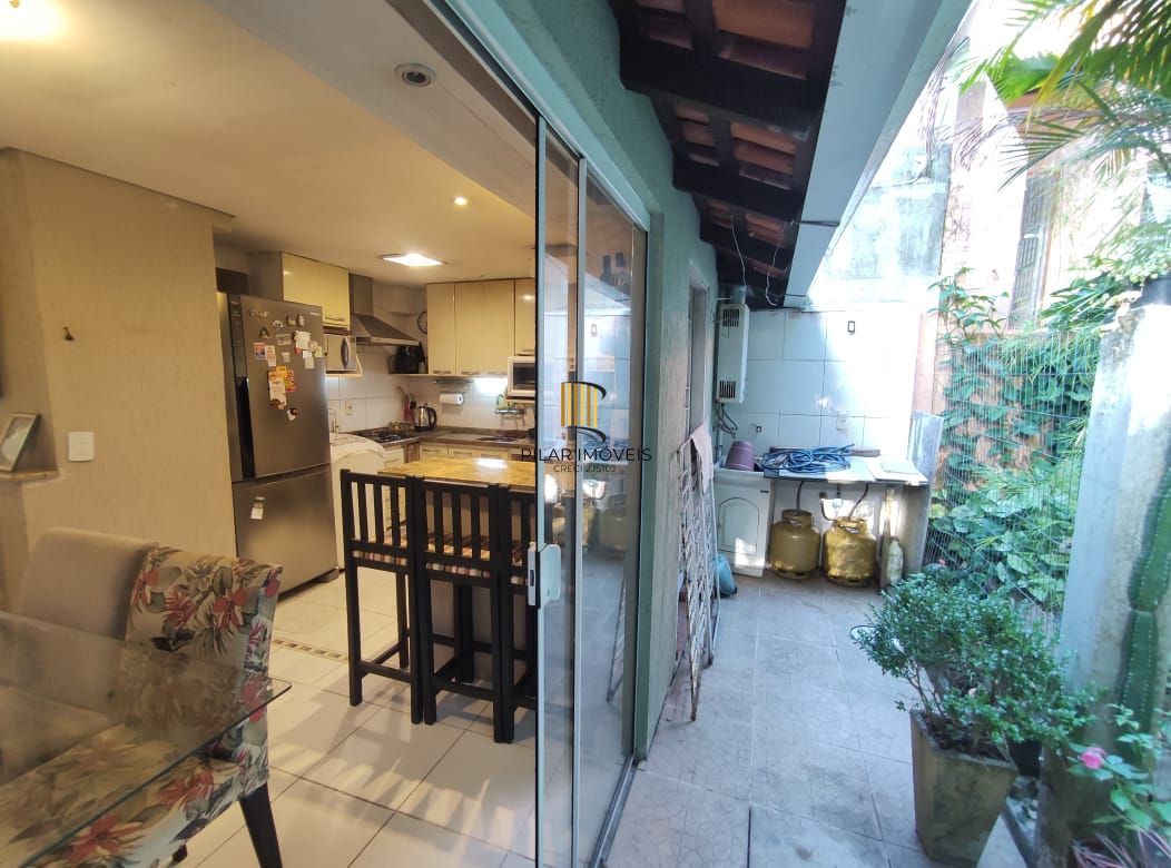 Casa Condomínio 2 dormitórios, vaga e infraestrutura, Bairro Lomba do Pinheiro