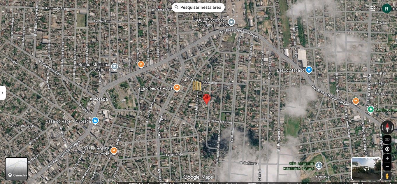 Casa 5 dorm. (2 s.) e anexo, 159 M², churrasqueiras, Piscina em Cachoeirinha.