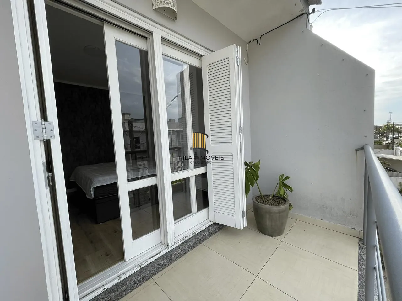 casa 3 dormitórios (1 s máster) 136,4 M² churrasq. lareira Jacuzzi Igara Canoas.