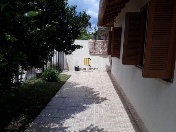 Casa para Venda - 134.53m², 4 dormitórios, 2 vagas - Lago Azul