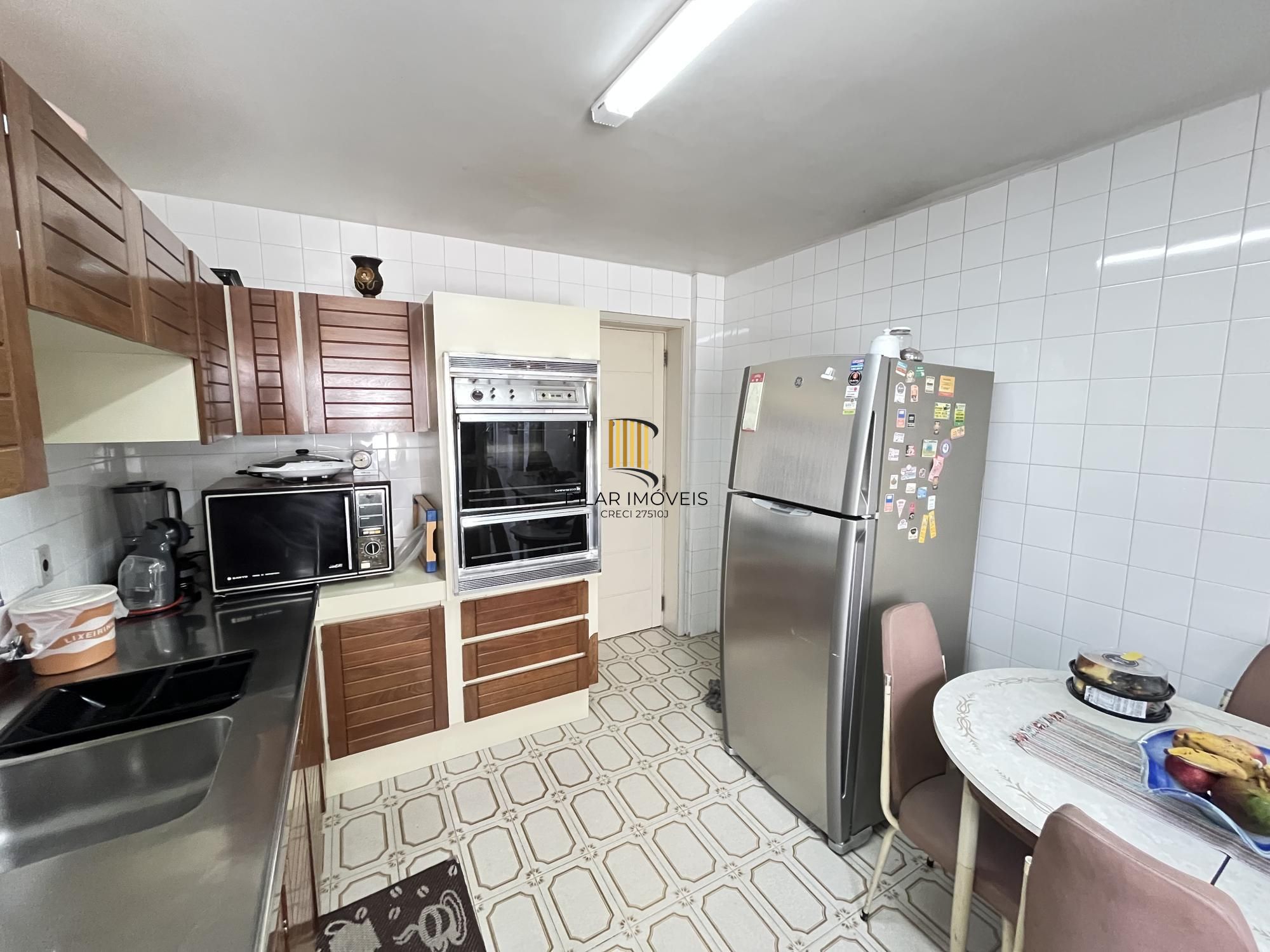 Apartamento Venda - 190.8m², 3 dormitórios, 1 suíte, 1 vaga - Centro Histórico