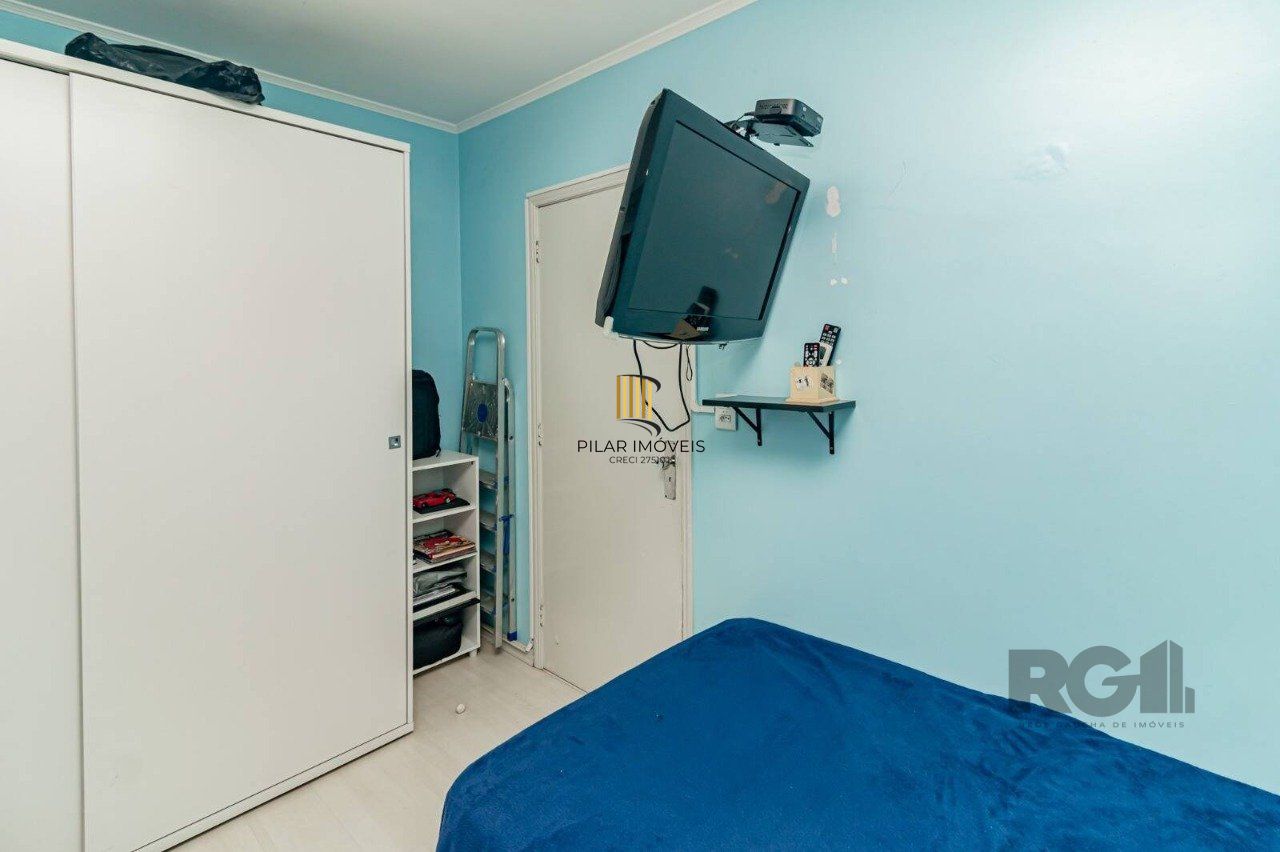 Cobertura de três quartos, suíte e uma vaga de garagem no bairro Higienópolis