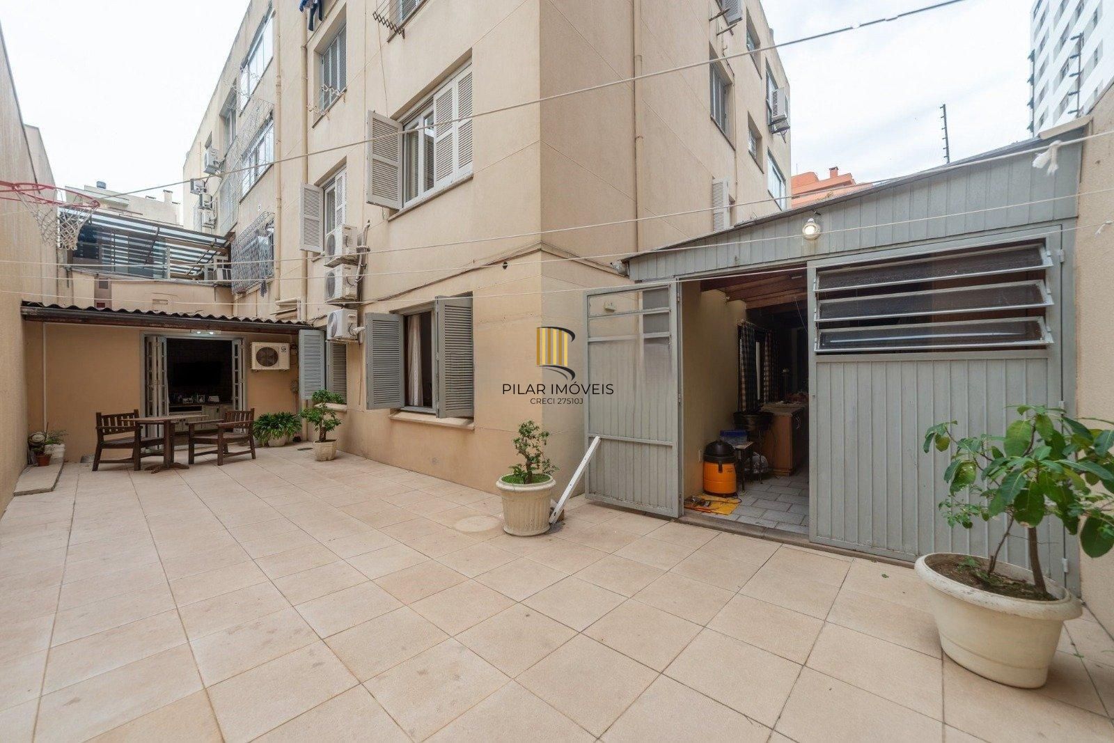 Apartamento de 3 quartos 1 vaga de garagem no bairro Menino Deus em Porto Alegre
