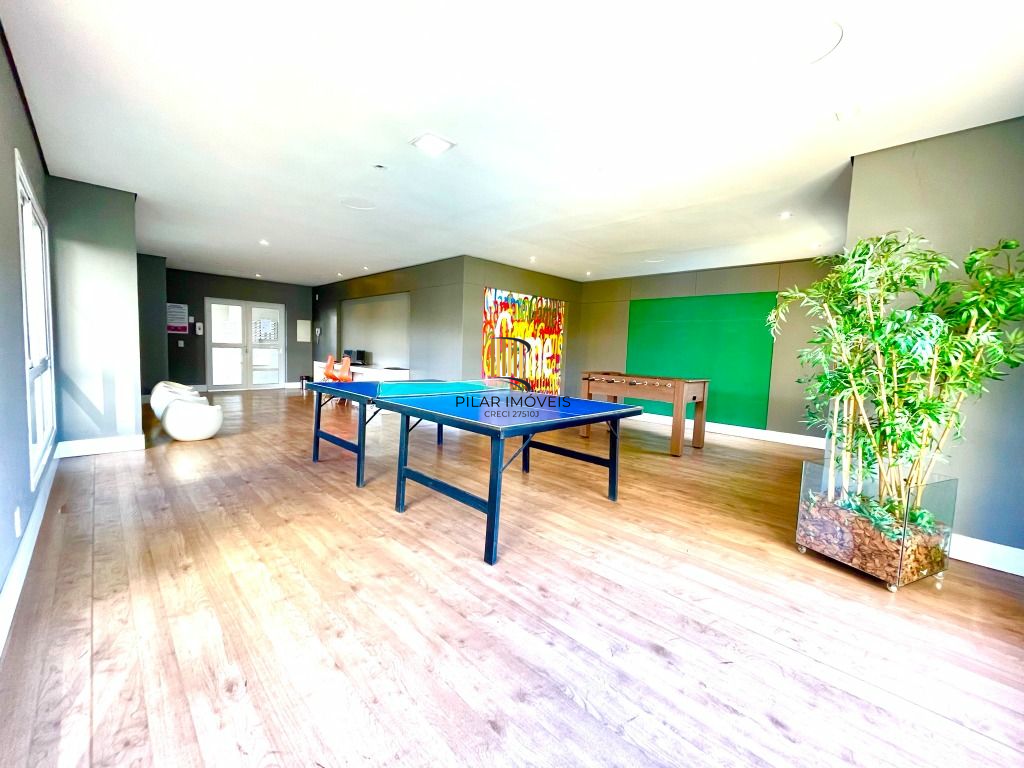 Apartamento de 3 quartos, suíte e 2 vagas de garagem no bairro Jardim Carvalho