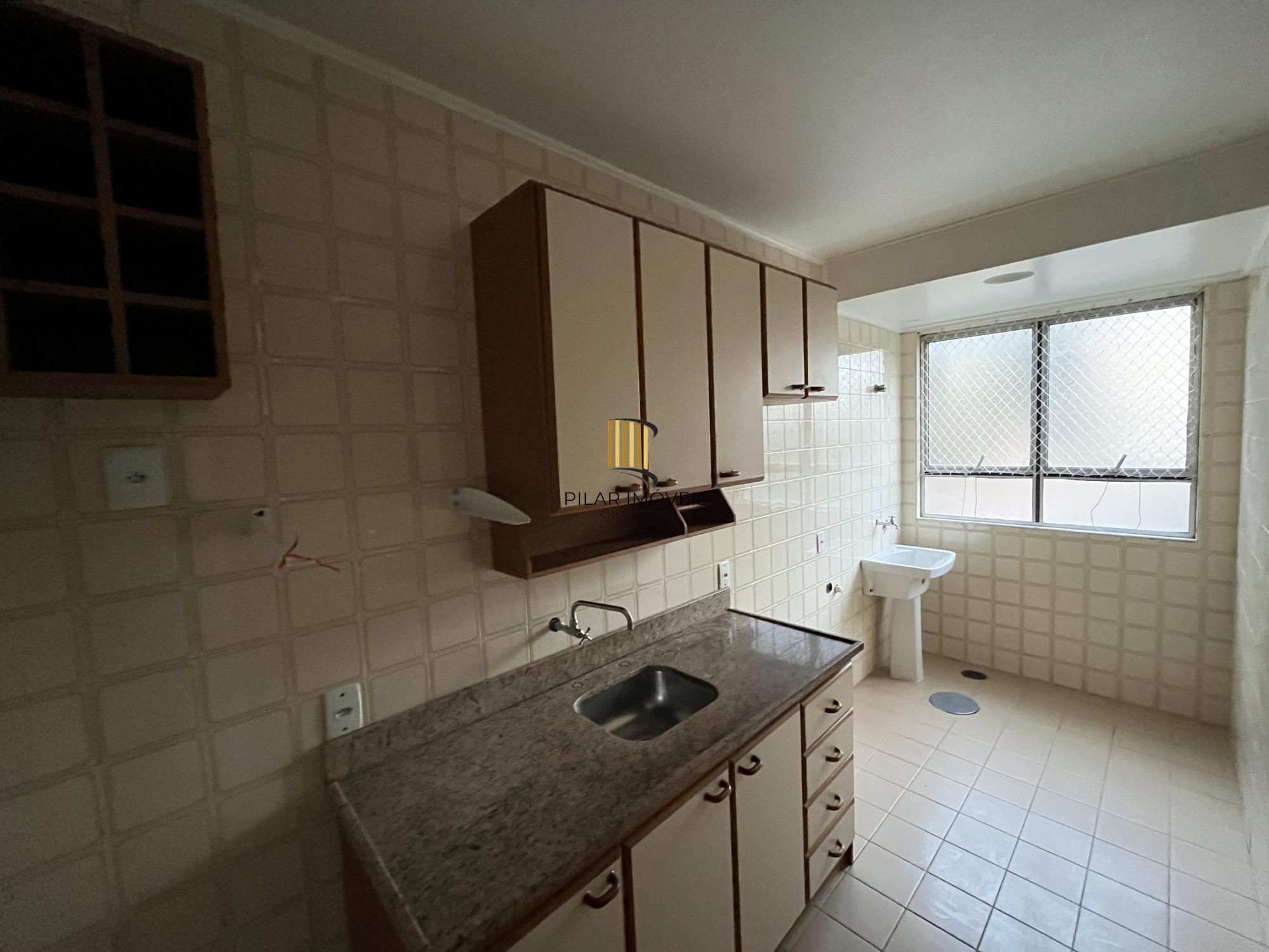 Apartamento de um quarto com uma vaga de garagem por convenção na Av. Ipiranga