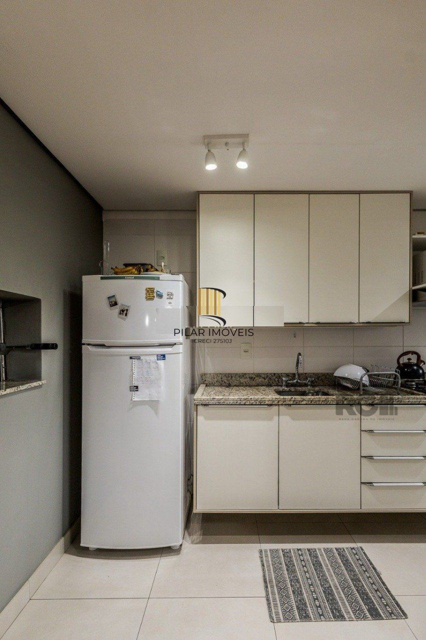 Apartamento 2 dormitórios, sendo 1 suíte, 63,88 m² de área privativa e 1 vaga(s) de garagem. Localizado na Rua/Av. Luzitana, no bairro Higienópolis em Porto Alegre.	