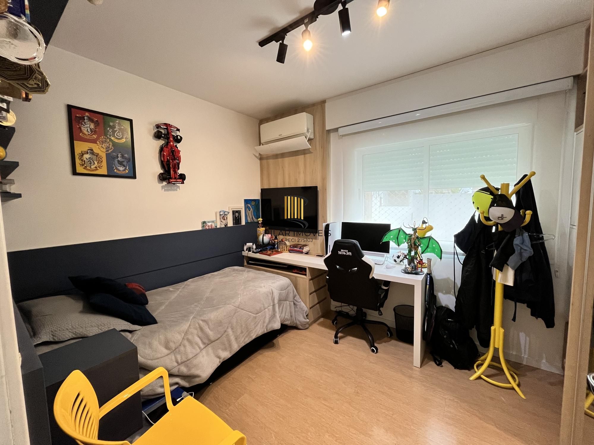 Excelente apartamento de 3 dormitórios, suíte, 2 vagas, no Bairro Boa Vista.