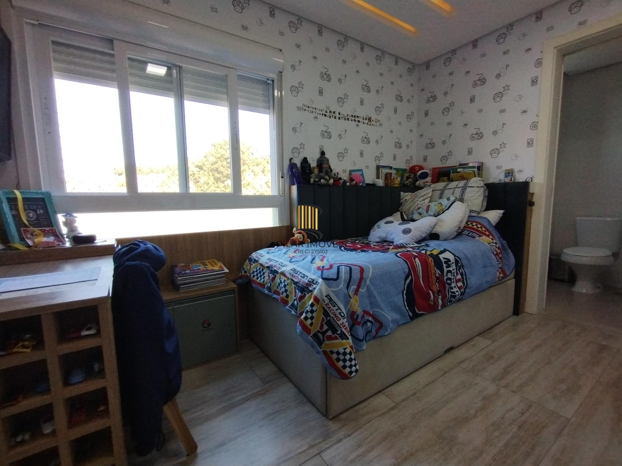 Apartamento 3 dormitórios no bairro Menino Deus