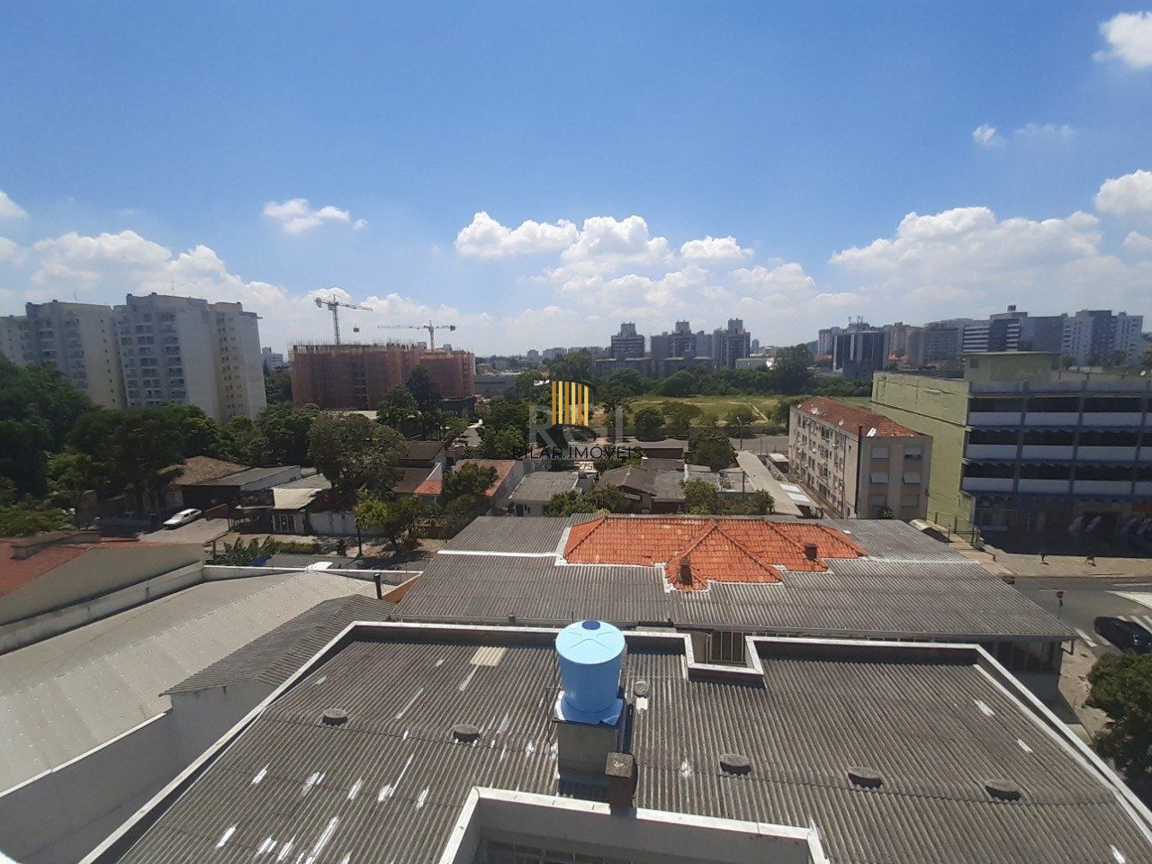 Cobertura para Venda - 281.25m², 3 dormitórios, sendo 1 suites, 2 vagas - Cristo Redentor