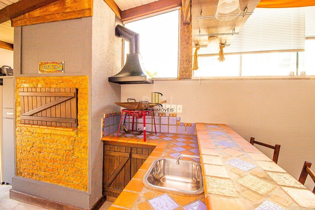 Cobertura para Venda - 116.36m², 2 dormitórios, sendo 1 suites, 1 vaga - Petrópolis