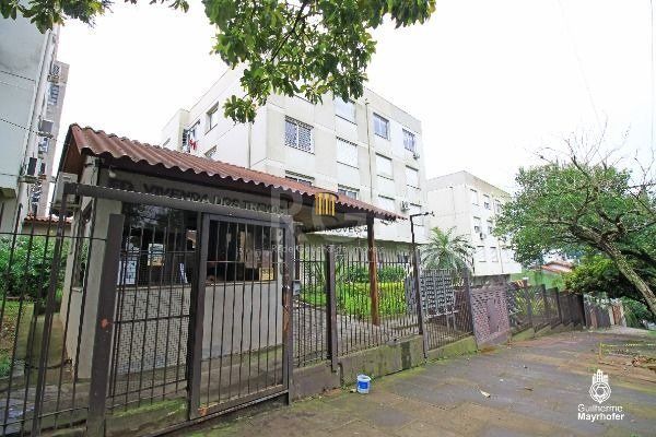 Apartamento de dois quartos e uma vaga de garagem no bairro Tristeza em Porto Alegre