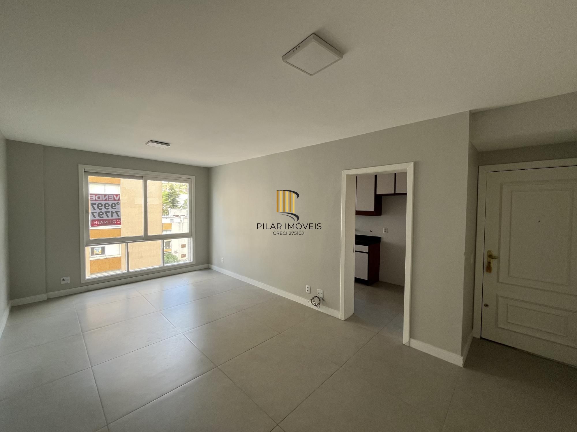 Apartamento de 3 quartos, suíte e 1 vaga de garagem no bairro Menino Deus em POA