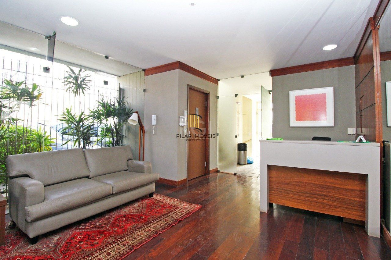 Apartamento para Venda - 245.75m², 3 dormitórios, sendo 1 suites, 2 vagas - Moinhos de Vento