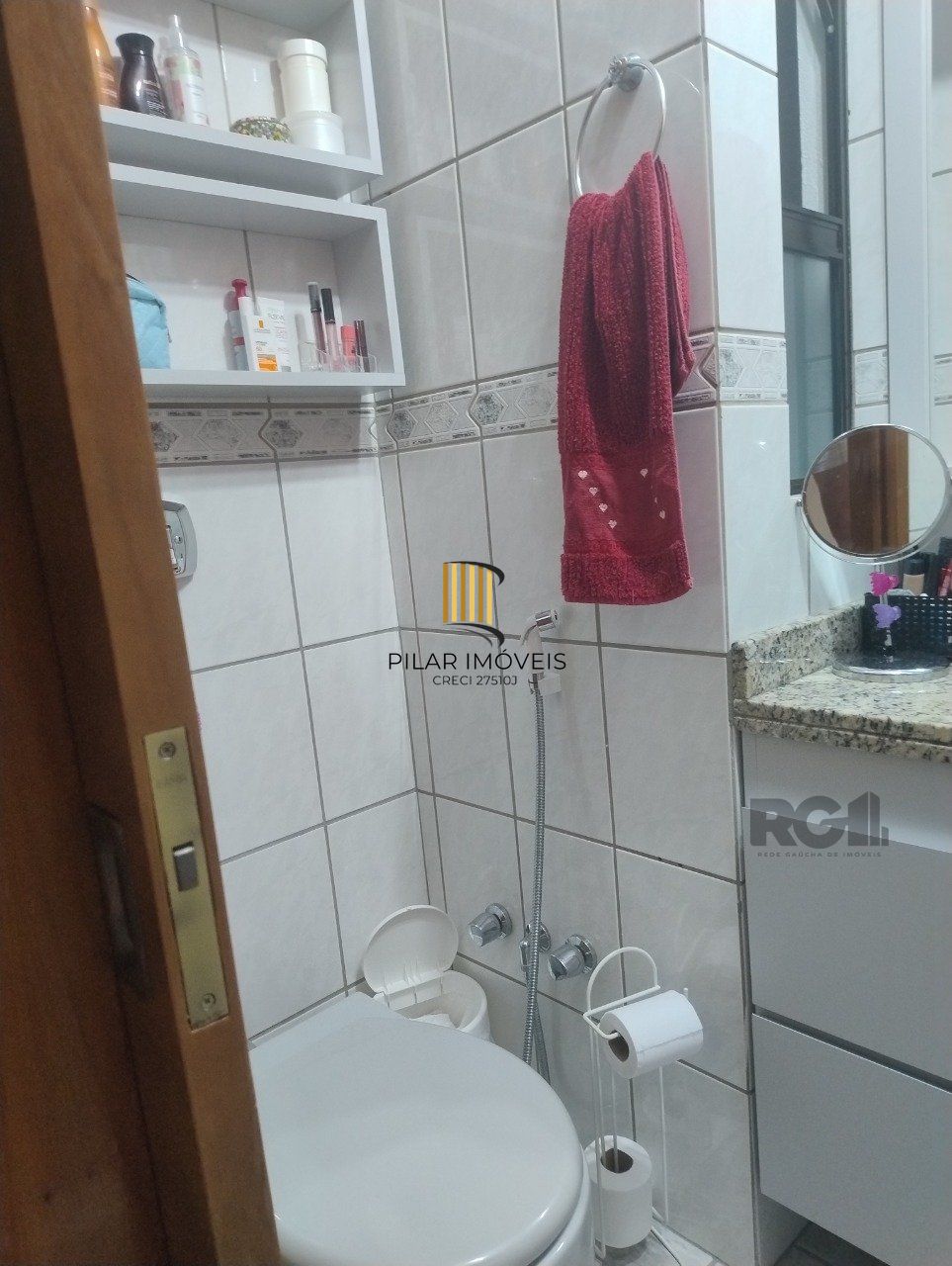 Apartamento para Venda - 72.98m², 3 dormitórios, suíte e 1 vaga - Menino Deus