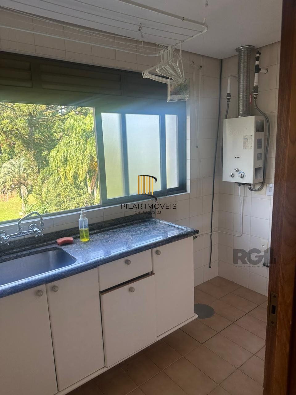 Apartamento de 3 quartos, suíte e 3 vagas de garagem no bairro Bela Vista