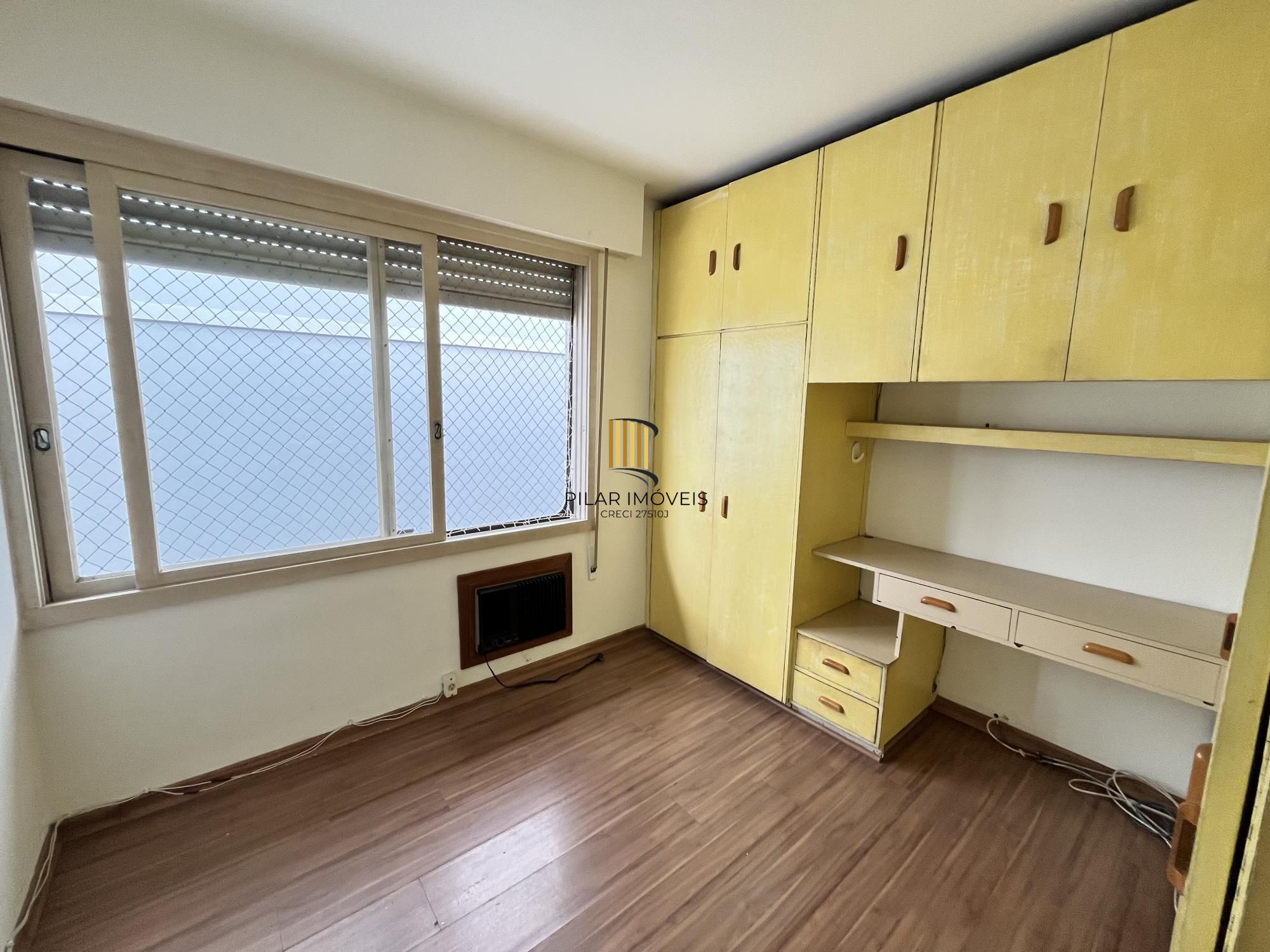 Apartamento de 3 quartos, churrasqueira e 1 vaga de garagem bairro Petrópolis