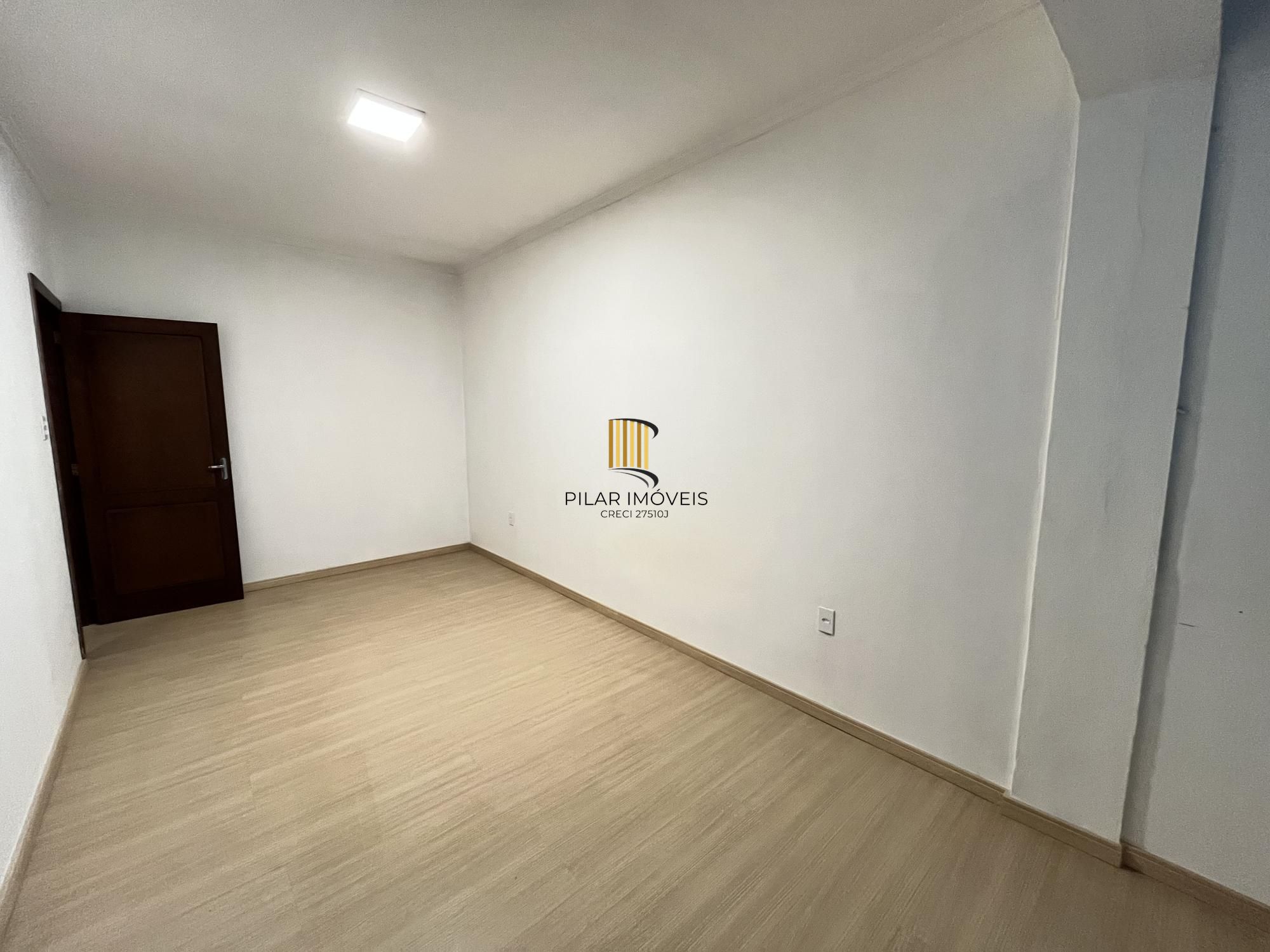 Apartamento de 2 quartos e 1 vaga de garagem no bairro Petrópolis Porto Alegre