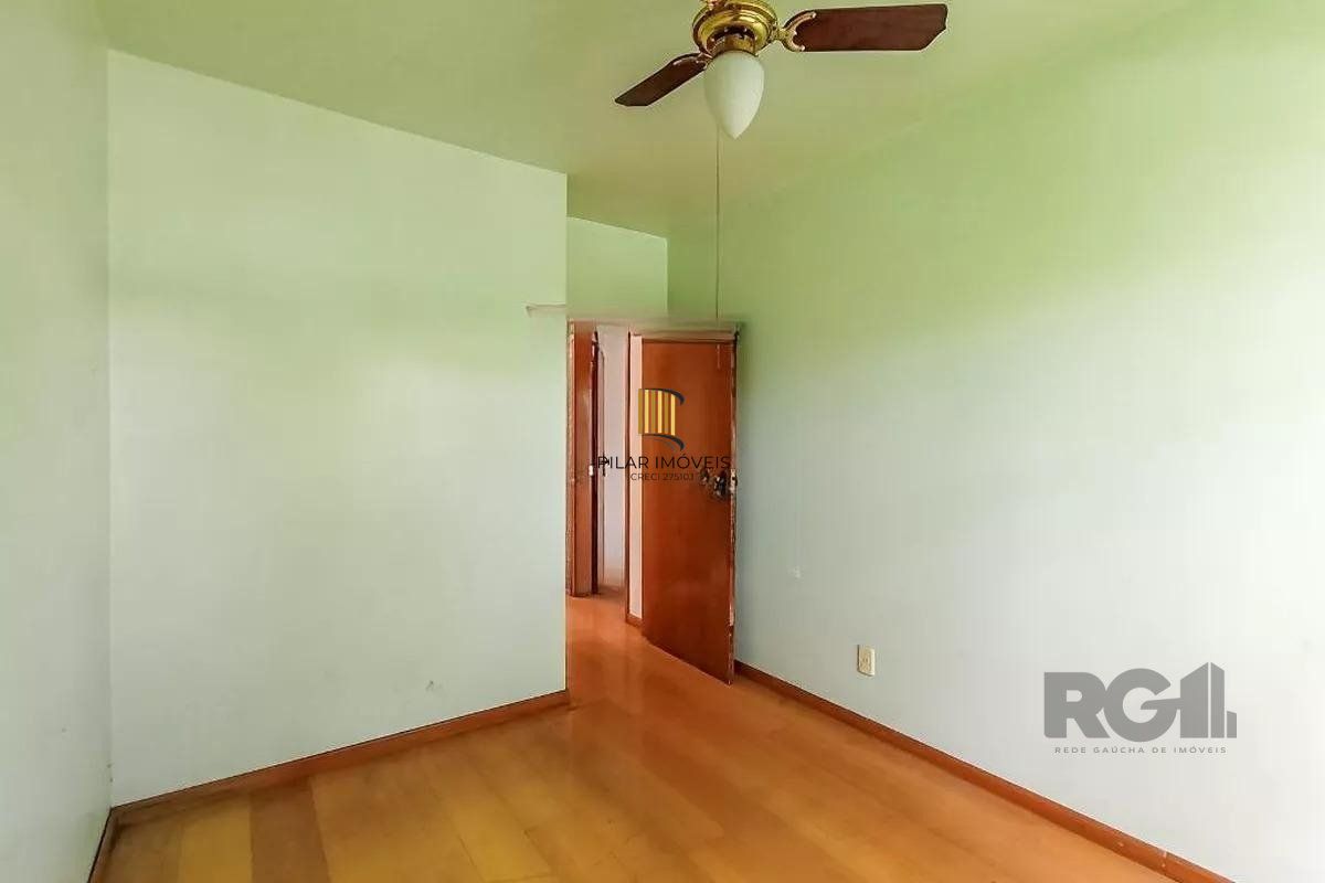  Apartamento amplo com dois dormitórios no bairro Rio Branco  em Porto Alegre. 