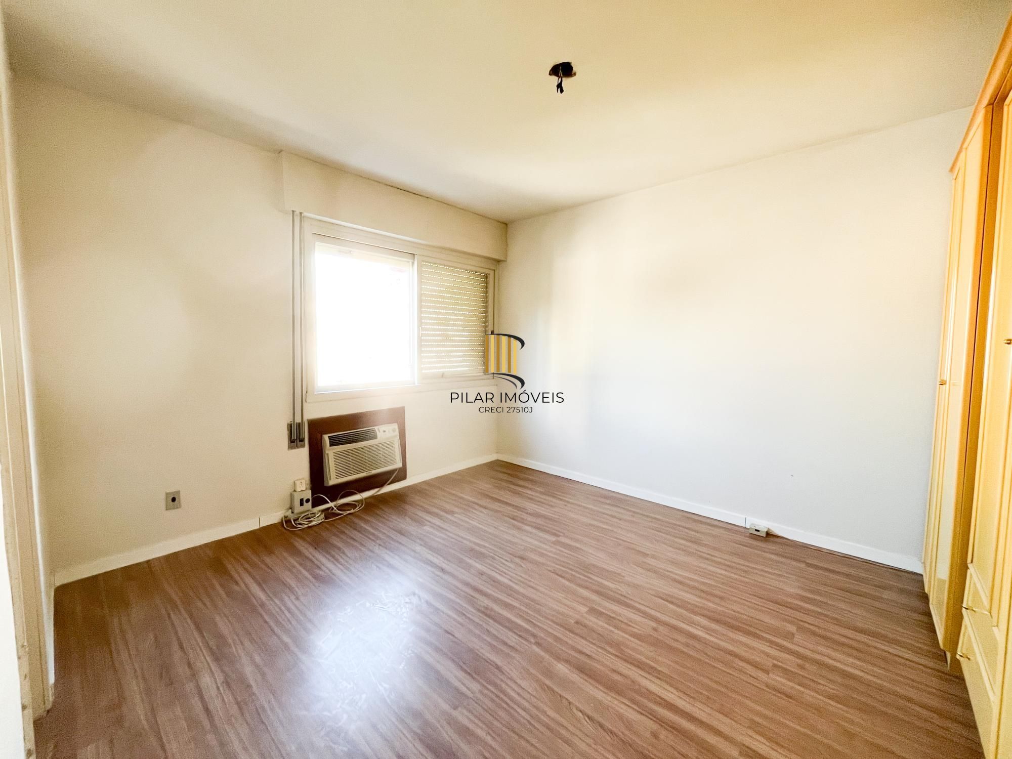 Apartamento de 3 quartos, suíte, dependência de emprega e 1 vaga de garagem