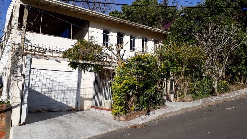 Casa para Venda - 230.45m², 4 dormitórios, sendo 1 suites, 3 vagas - Ponta Grossa - Pilar Imóveis