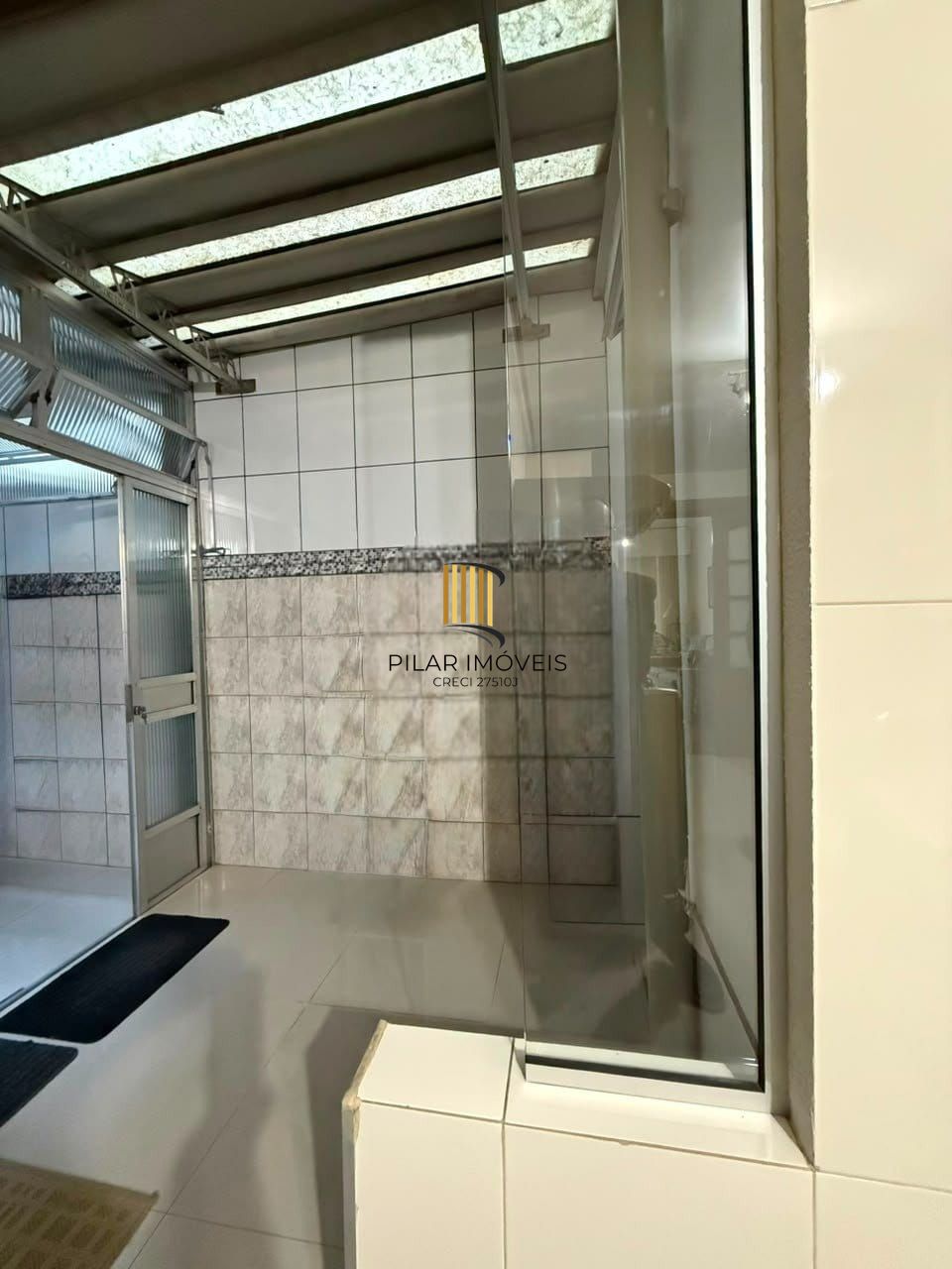 Apartamento térreo no bairro Menino Deus em Porto Alegre