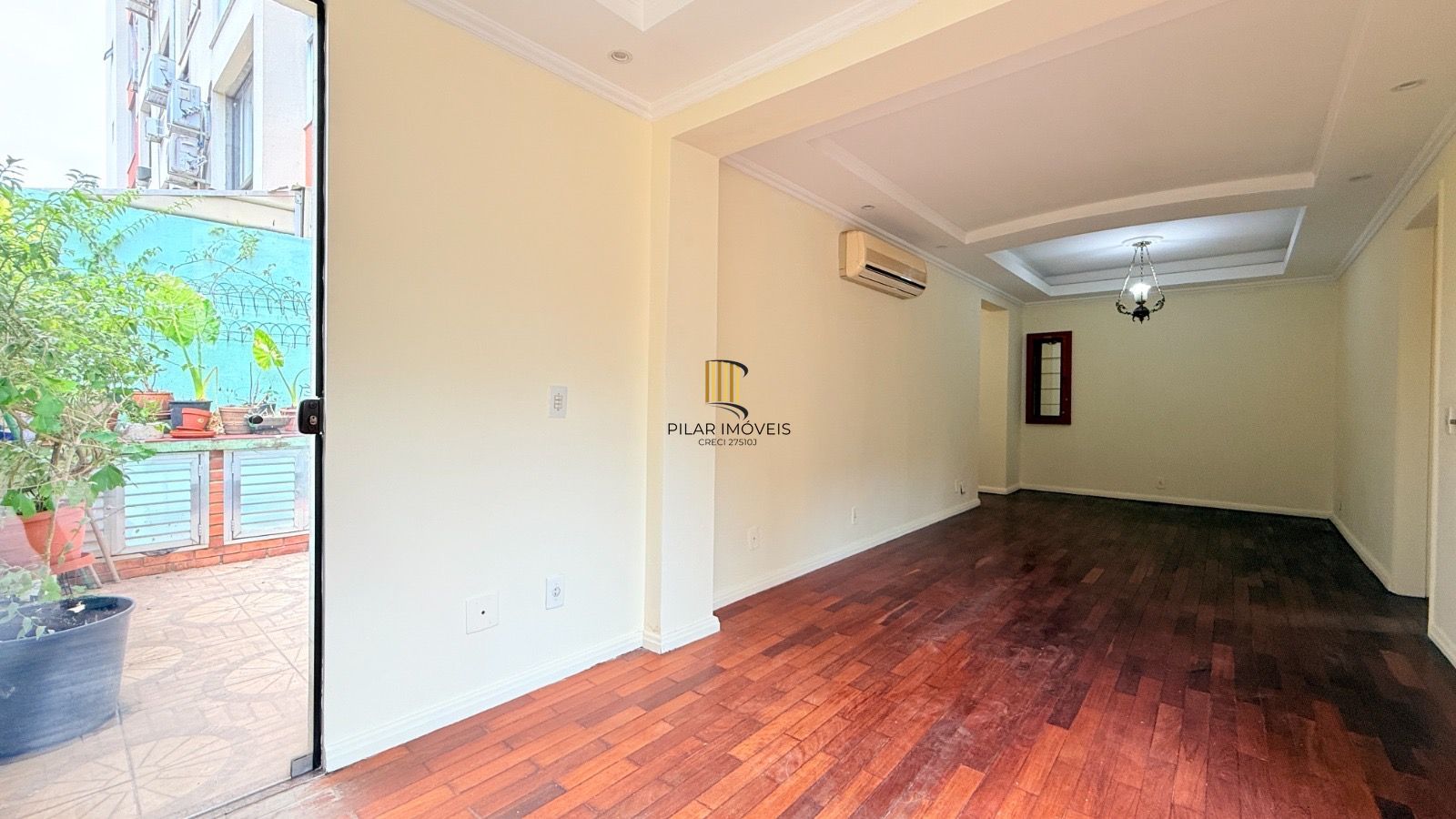 Apartamento de 2 quartos e 2 vagas de garagem no bairro Santana