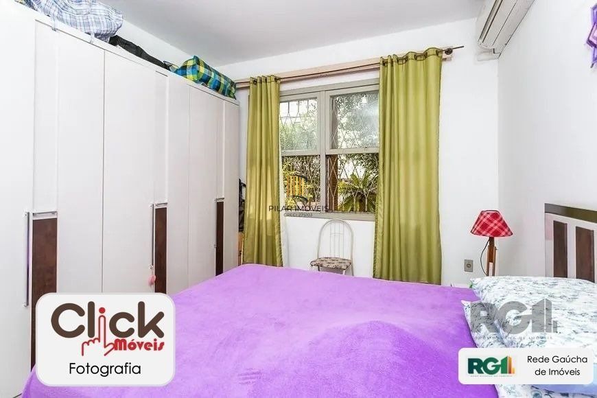 Casa 3 dormitórios, 123,8 m² de área privativa e 2 vaga(s) de garagem. Localizado na Rua/Av. Andaraí, no bairro Passo D Areia em Porto Alegre.