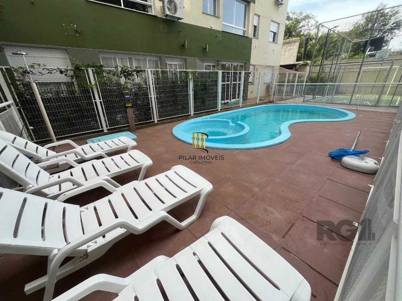 Apartamento para Venda - 54m², 2 dormitórios, sendo 1 suites, 1 vaga - Bom Jesus