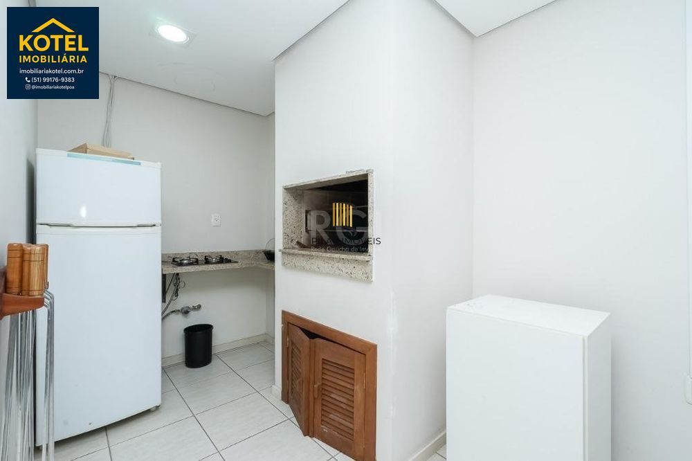 Apartamento de 2 quartos, suíte e 1 vaga de garagem no bairro Auxiliadora em POA