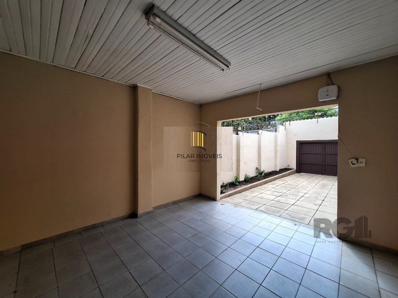 Casa para Venda - 90m², 2 dormitórios, 4 vagas - São Geraldo