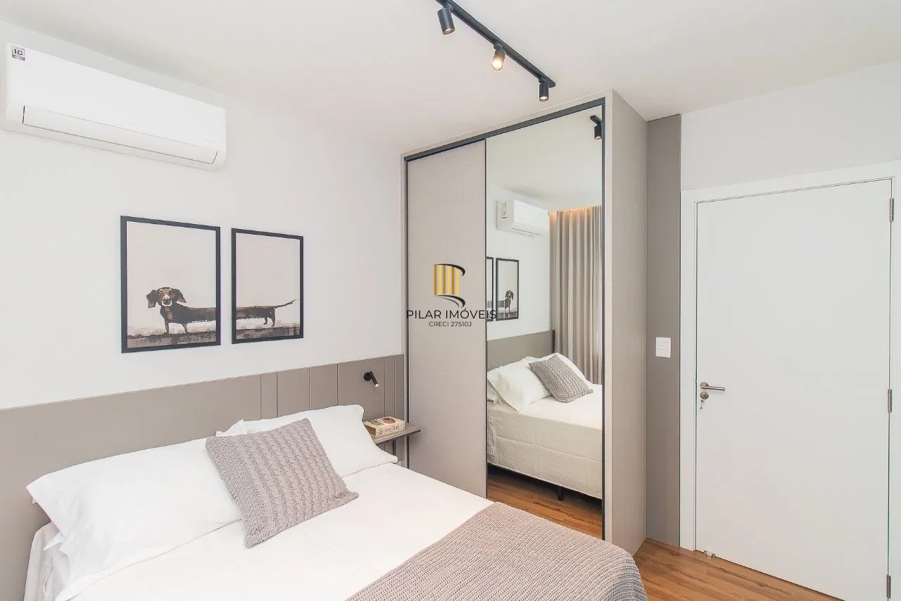 Apartamento à venda semimobiliado, decorado por arquiteta e pronto para morar.