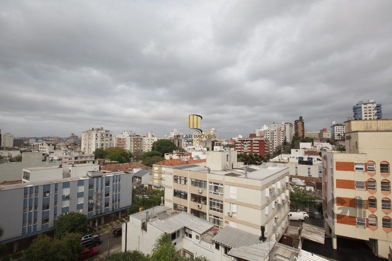 Cobertura 2 dormitórios, 2 suítes, 172 m² de área privativa e 2 vaga(s) de garagem. Localizado na Rua/Av. Casemiro De Abreu, no bairro Rio Branco em Porto Alegre.