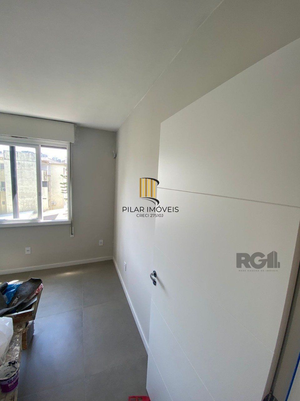 Apartamento para Venda - 74.48m², 2 dormitórios, 1 vaga - Petrópolis