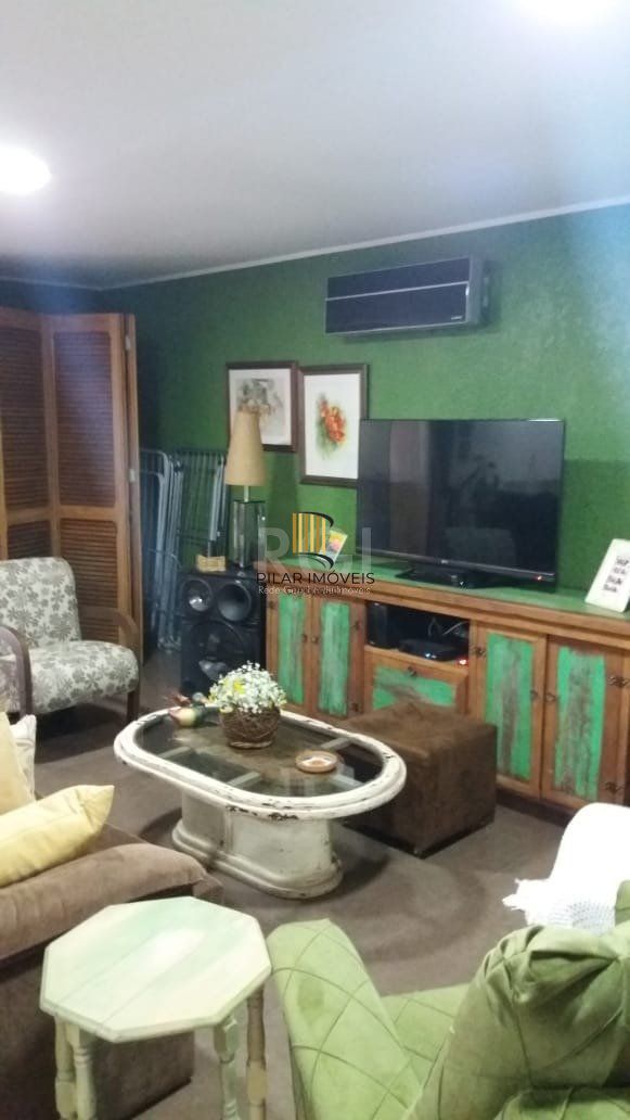 Casa para Venda - 300m², 5 dormitórios, sendo 1 suites, Bela Vista