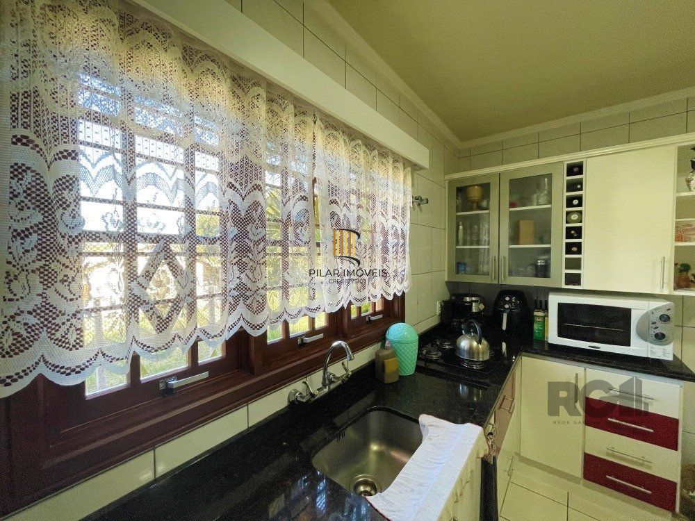 Casa 3 dormitórios no bairro Bavária