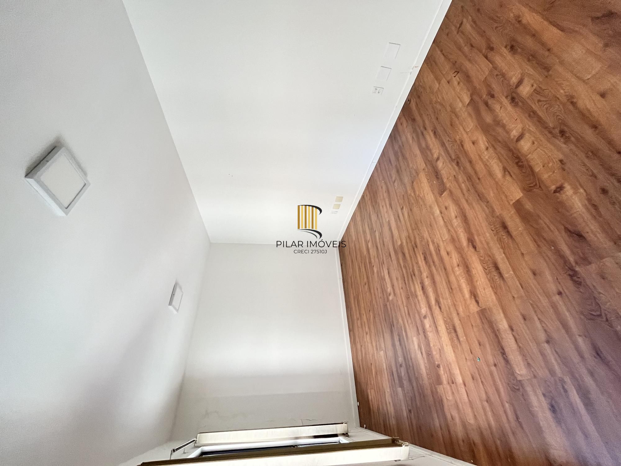 Sala comercial com uma vaga de garagem no bairro Bom Fim em Porto Alegre