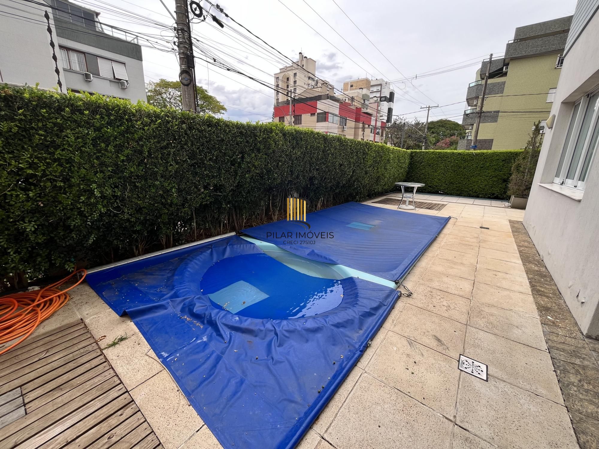 Apartamento de 3 quartos, suíte e 1 vaga de garagem no bairro Jardim Botânico