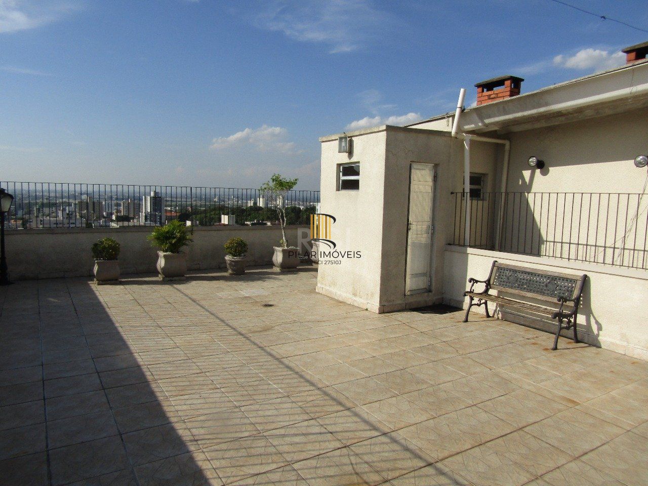 Apartamento para Venda - 71.01m², 2 dormitórios, 2 vagas - São João