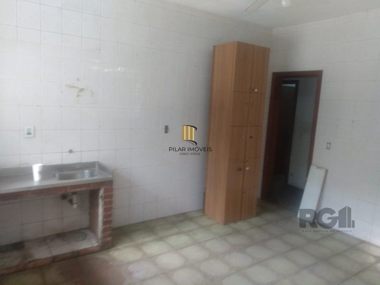 Casa 3 dormitórios no bairro Guarujá