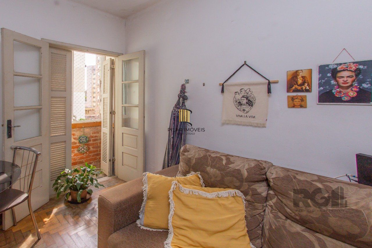 Apartamento 2 dormitórios no bairro Farroupilha
