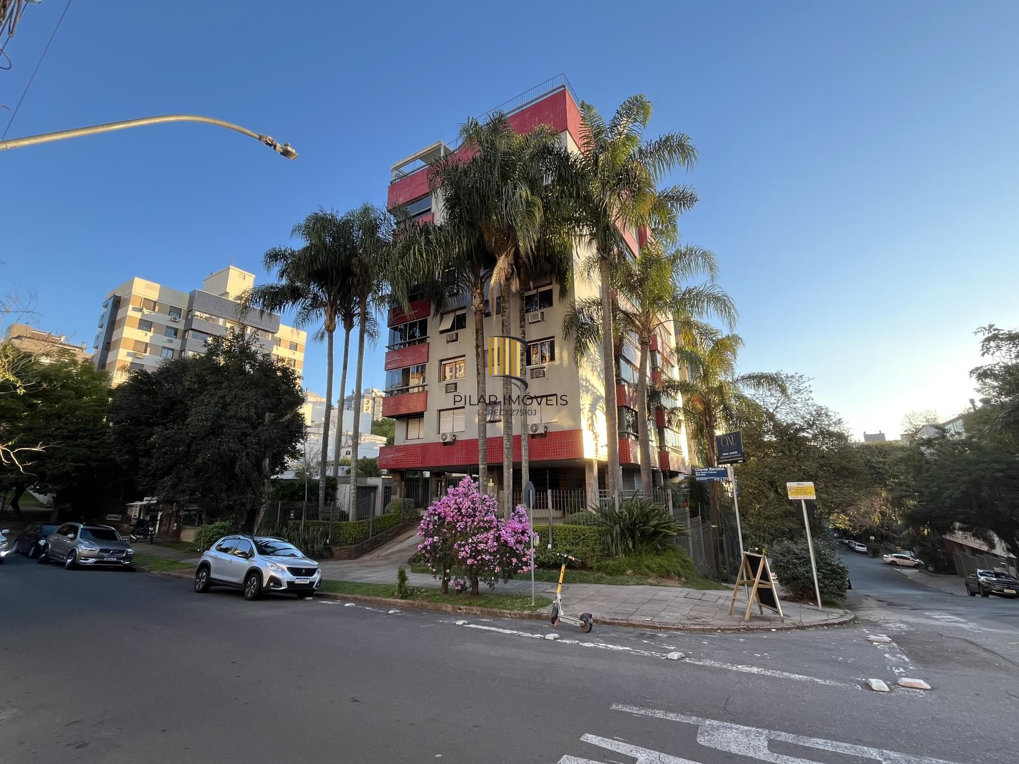 Apartamento de 3 quartos, suíte e 2 vagas de garagem no bairro Auxiliadora