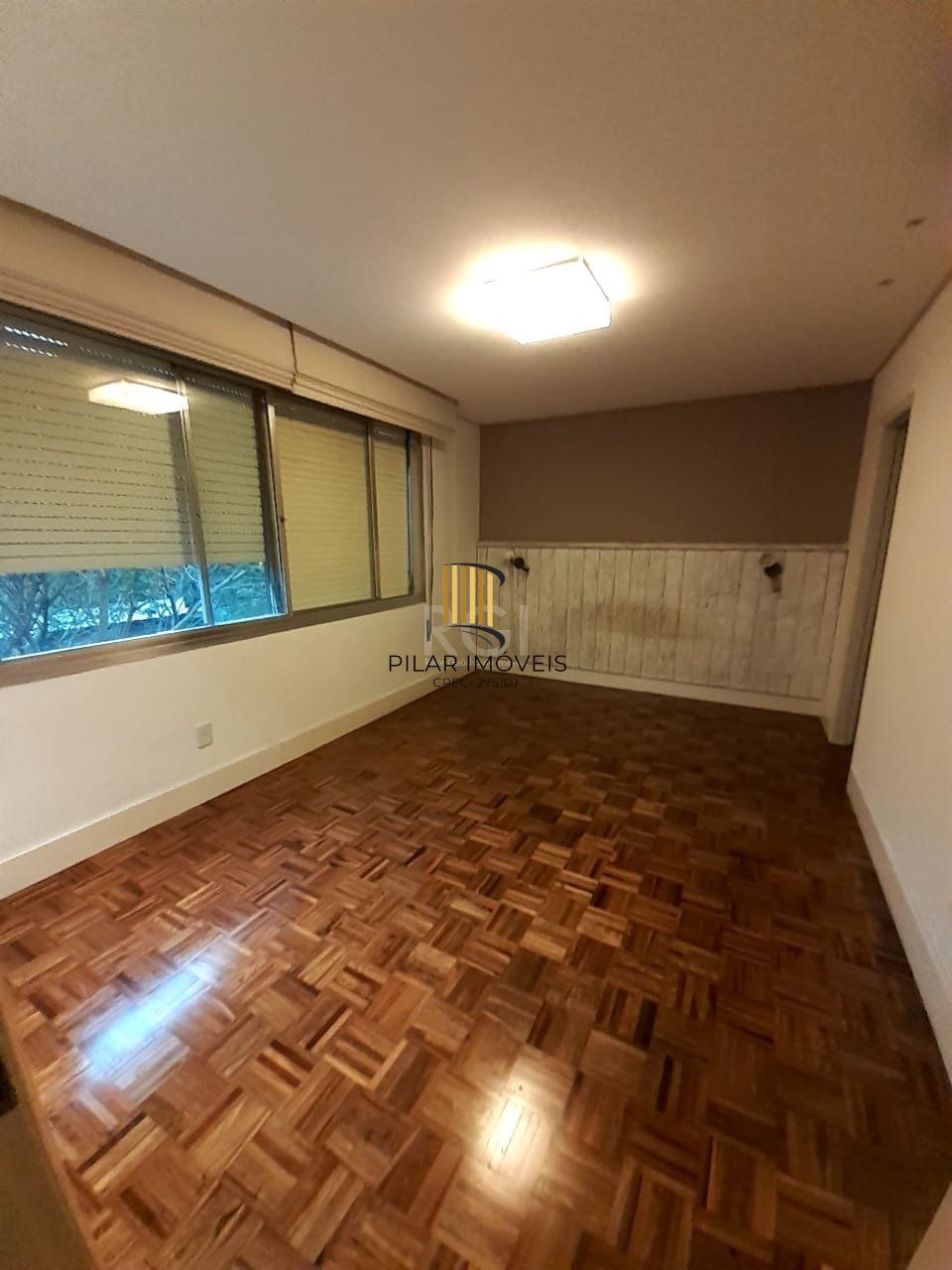 Apartamento para Venda - 230m², 4 dormitórios, sendo 1 suites, 2 vagas - Petrópolis