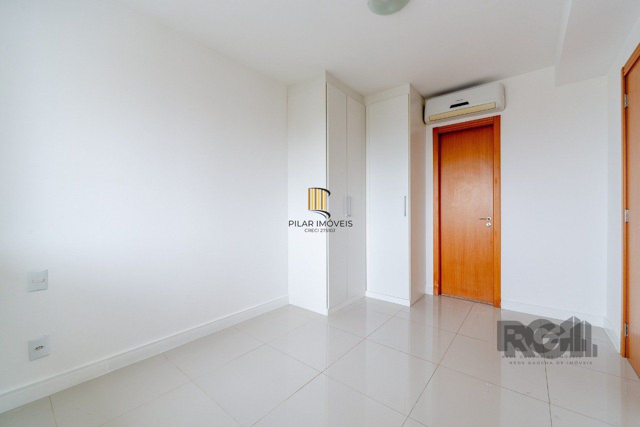Apartamento Para Comprar Com 1 Dormitório , 57 m² R$ 600.000,00 - Três Figueiras