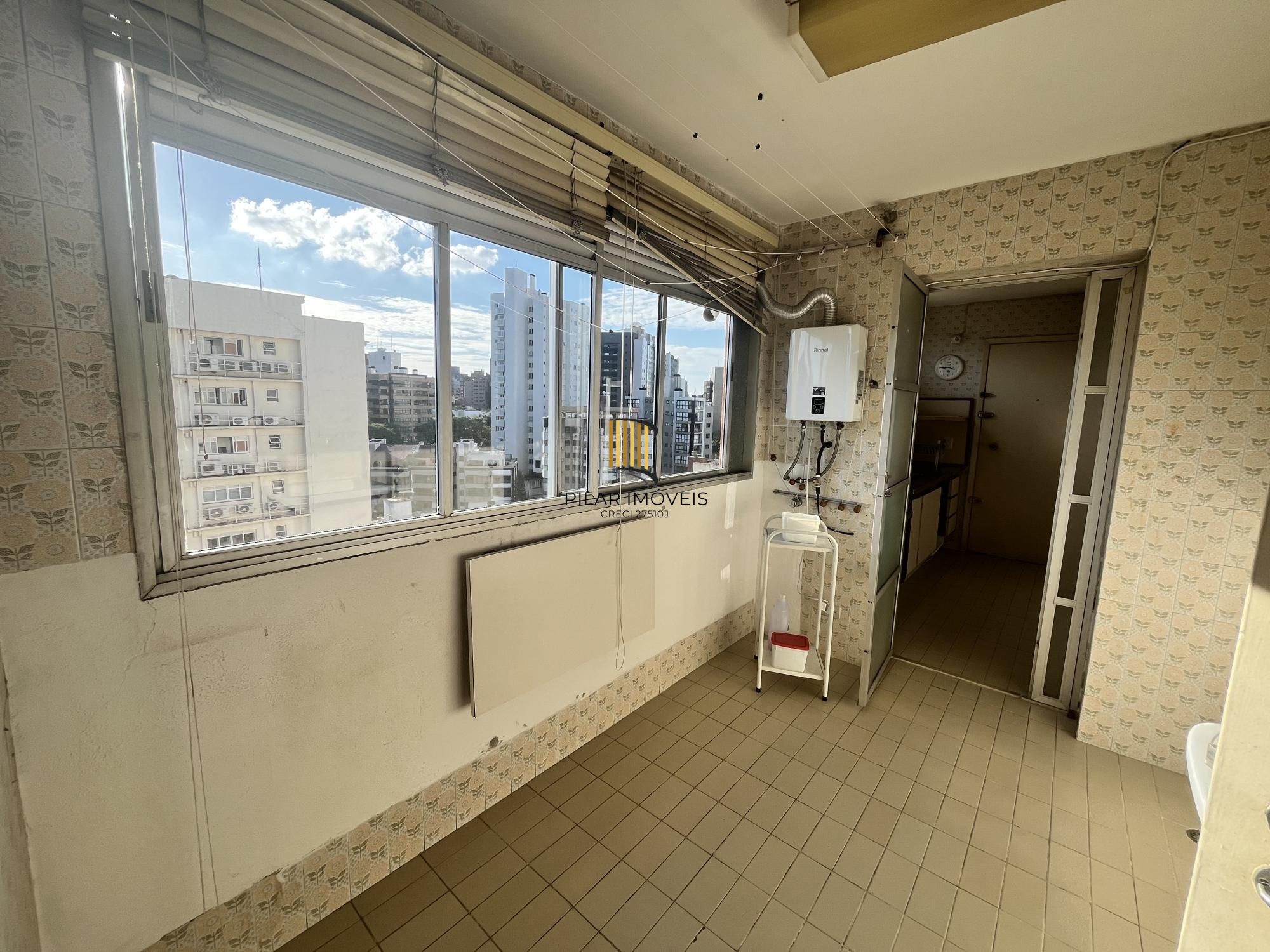 Apartamento de 3 quartos, suíte, dependência de empregada e 2 vagas Bela Vista