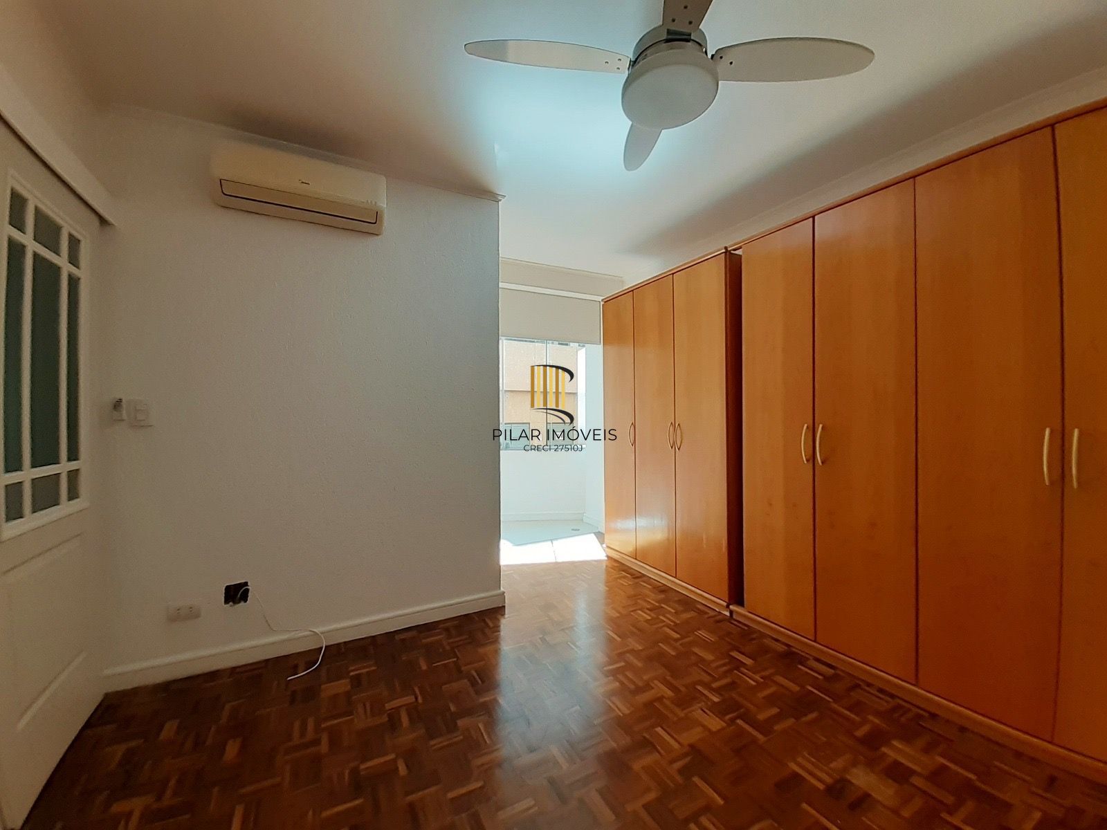 Apartamento de dois quartos no bairro Menino Deus em Porto Alegre