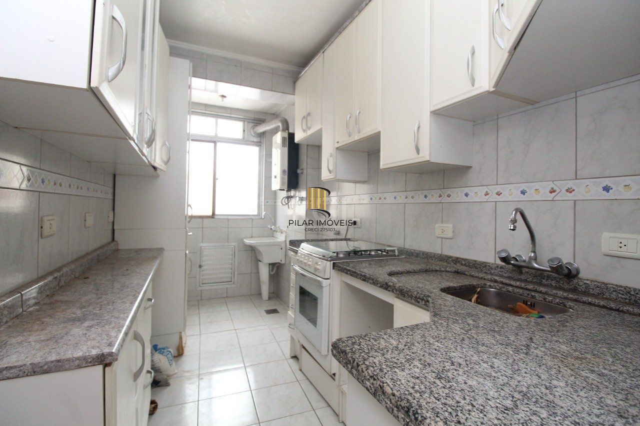 Apartamento para Venda - 61.8m², 2 dormitórios, sendo 1 suites, Cidade Baixa