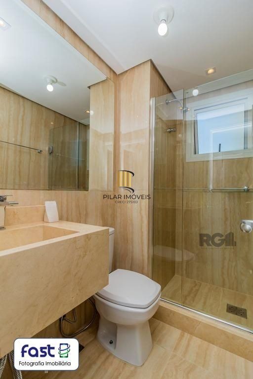 Apartamento 3 quartos, sendo 1 suíte, 82 m² de área privativa e 2 vagas de garagem individuais. Localizado na Rua/Av. Grecia, no bairro Passo D Areia em Porto Alegre.	